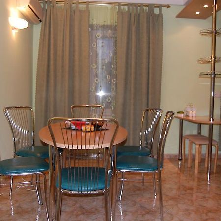 Like Hostel Kiev Esterno foto