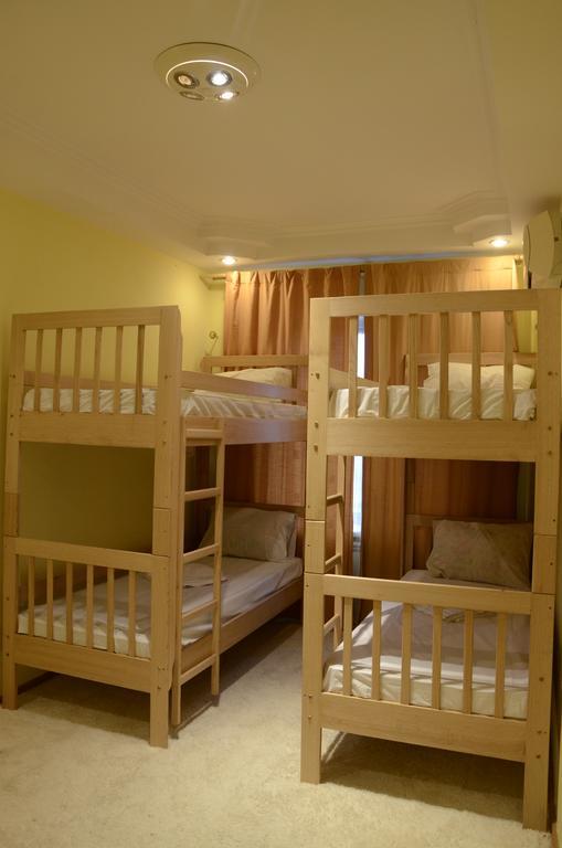 Like Hostel Kiev Esterno foto